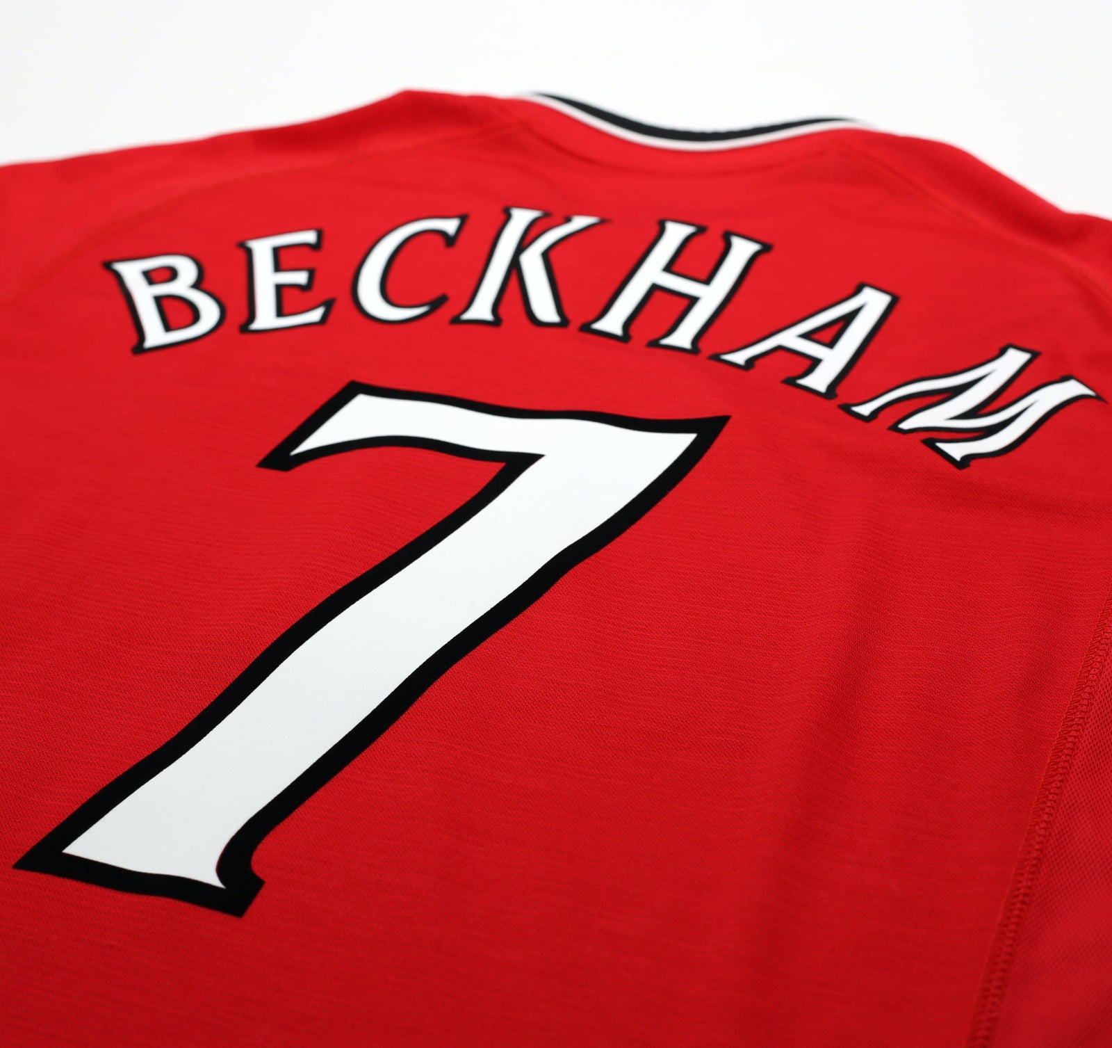 2000/02 BECKHAM #7 Manchester United Vintage Umbro European Home Football Shirt (L)