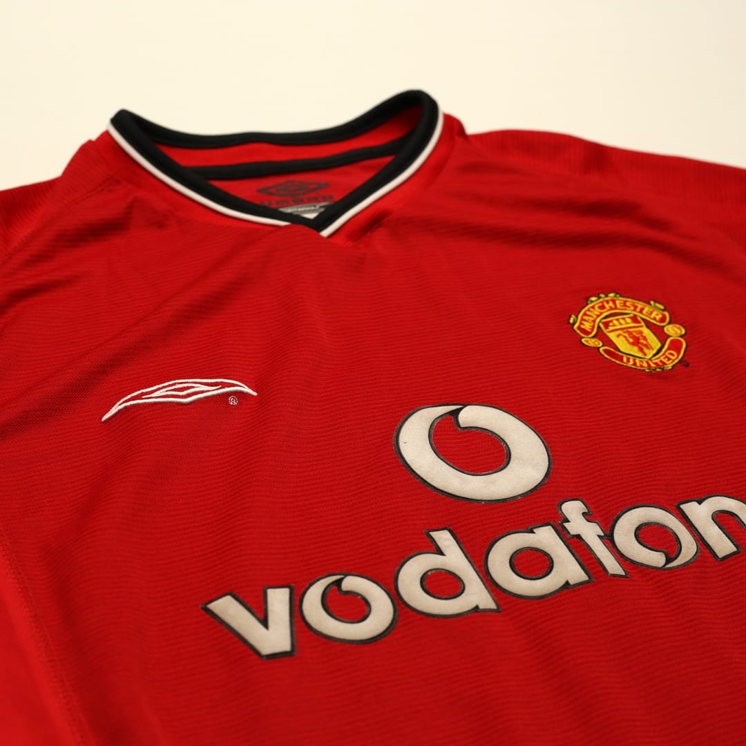 2000/02 Beckham #7 Manchester United Vintage Umbro Home Football Shirt (L)