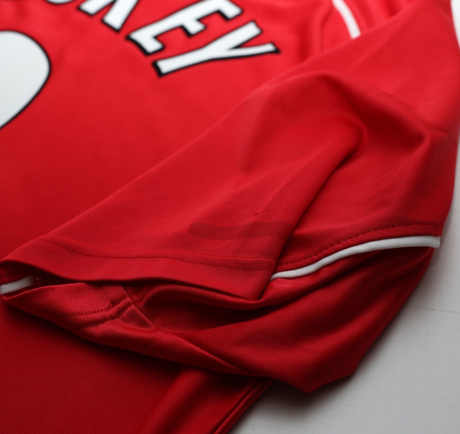 2000/02 HESKEY #8 Liverpool Vintage Reebok Home Football Shirt (M)