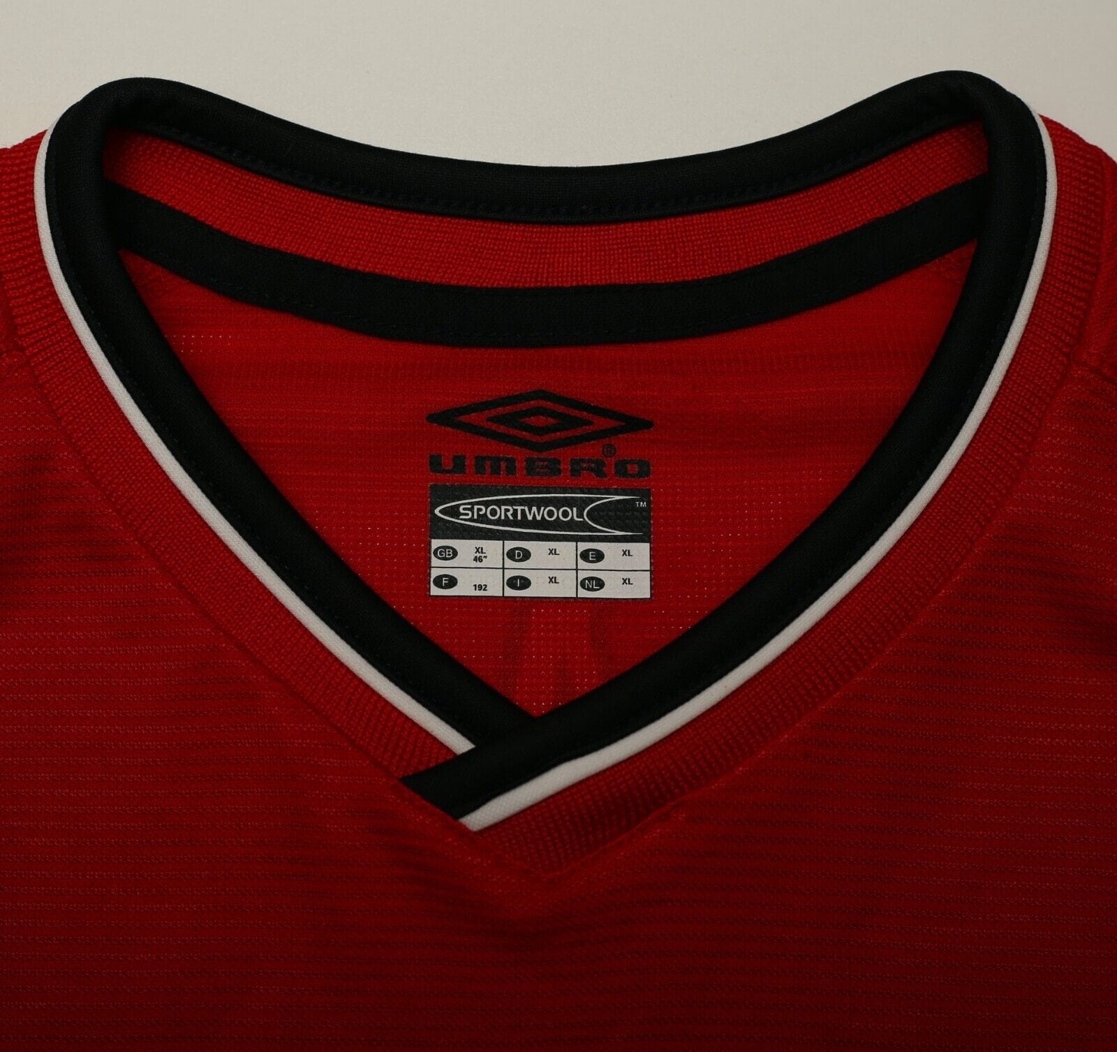 2000/02 KEANE #16 Manchester United Vintage Umbro Home Shirt (XL)