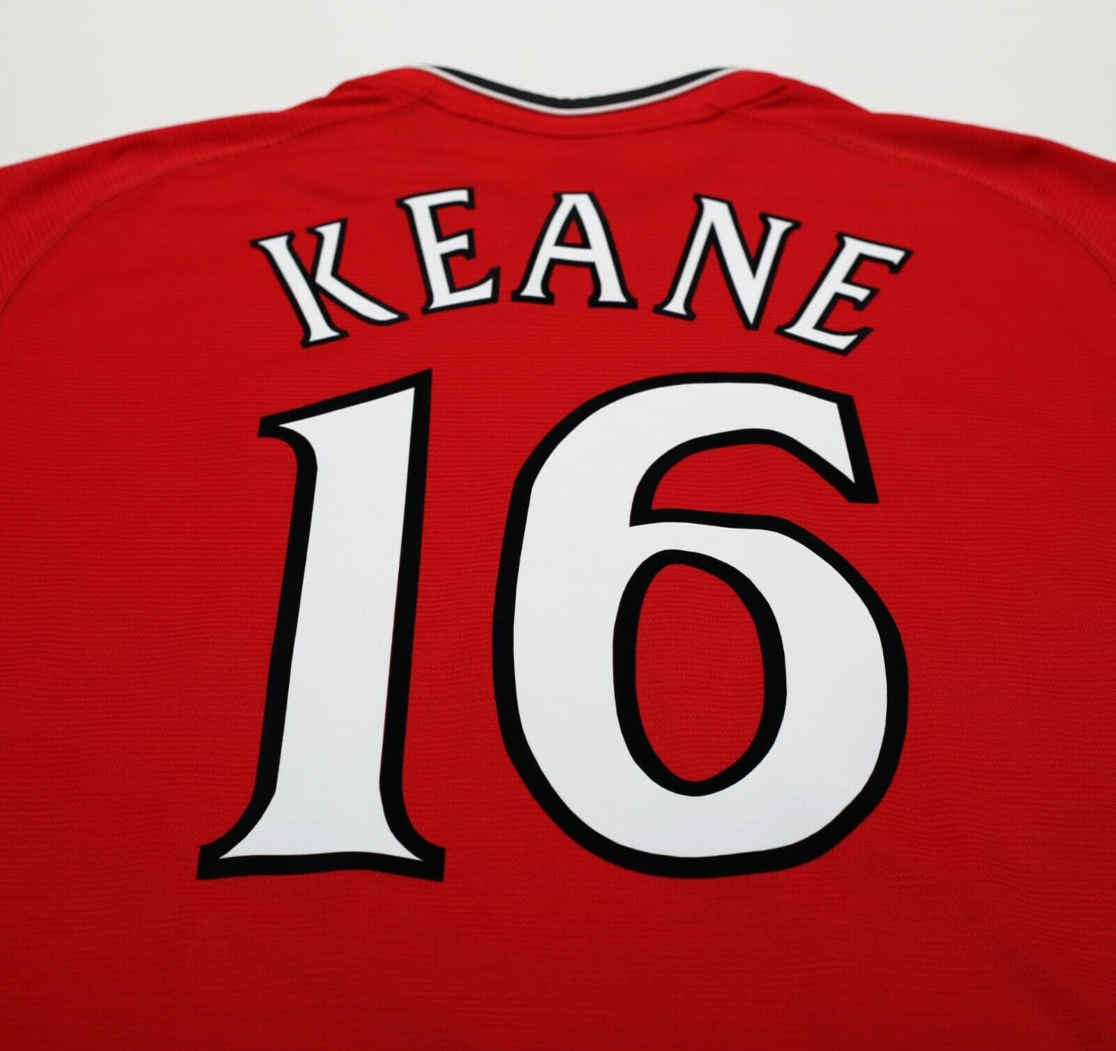 2000/02 KEANE #16 Manchester United Vintage Umbro Home Shirt (XL)