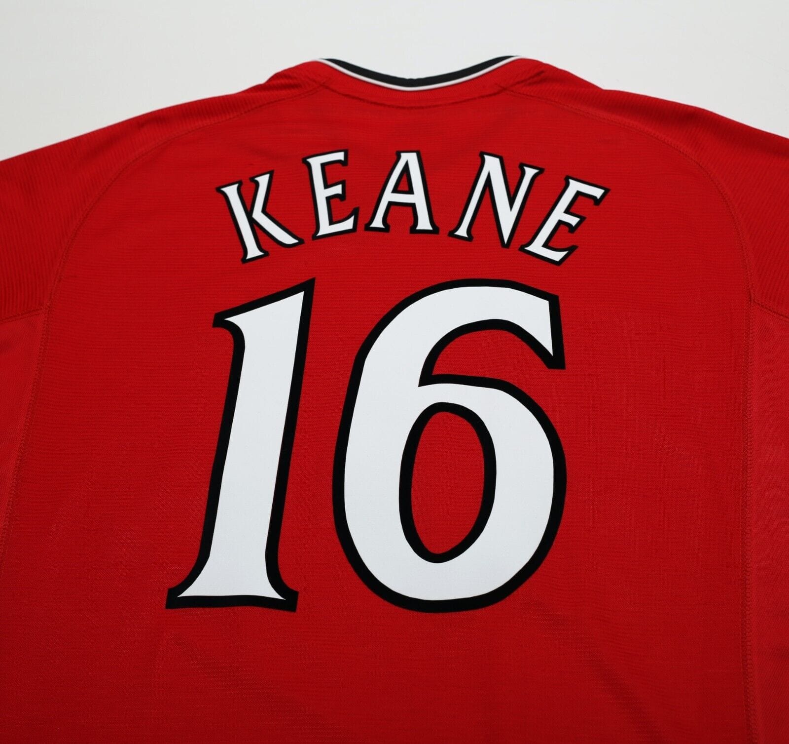2000/02 KEANE #16 Manchester United Vintage Umbro Home Shirt (XL)