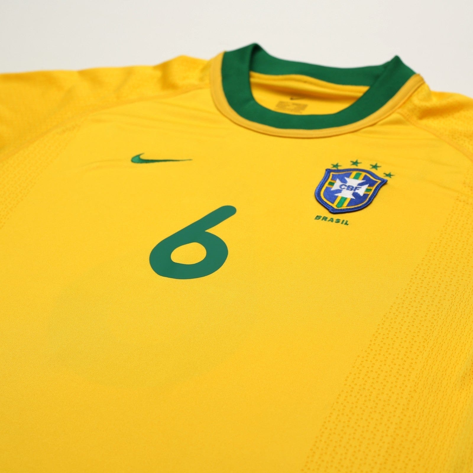 2000/02 Roberto Carlos #6 Brazil Vintage Nike Home Football Shirt (S/M)