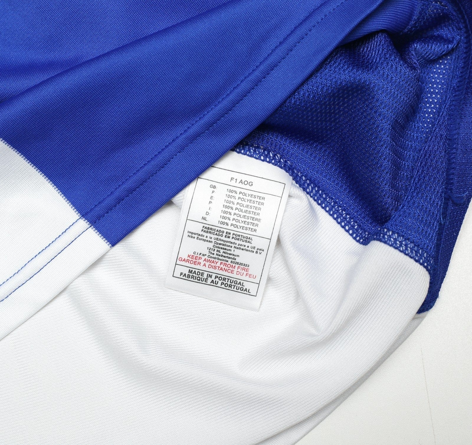 2001/02 HERTHA BERLIN Vintage Nike Home Football Shirt (M)