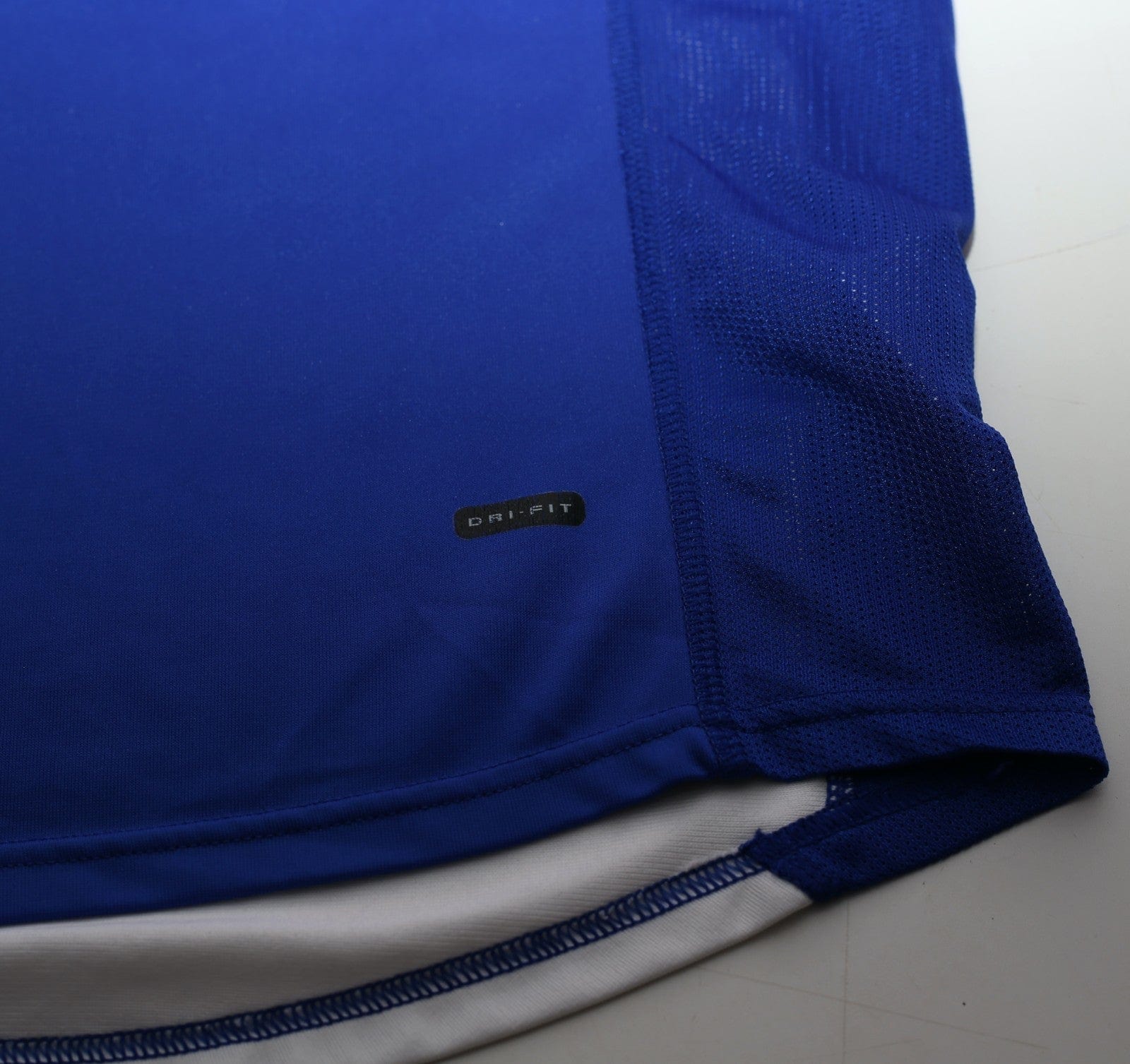 2001/02 HERTHA BERLIN Vintage Nike Home Football Shirt (M)