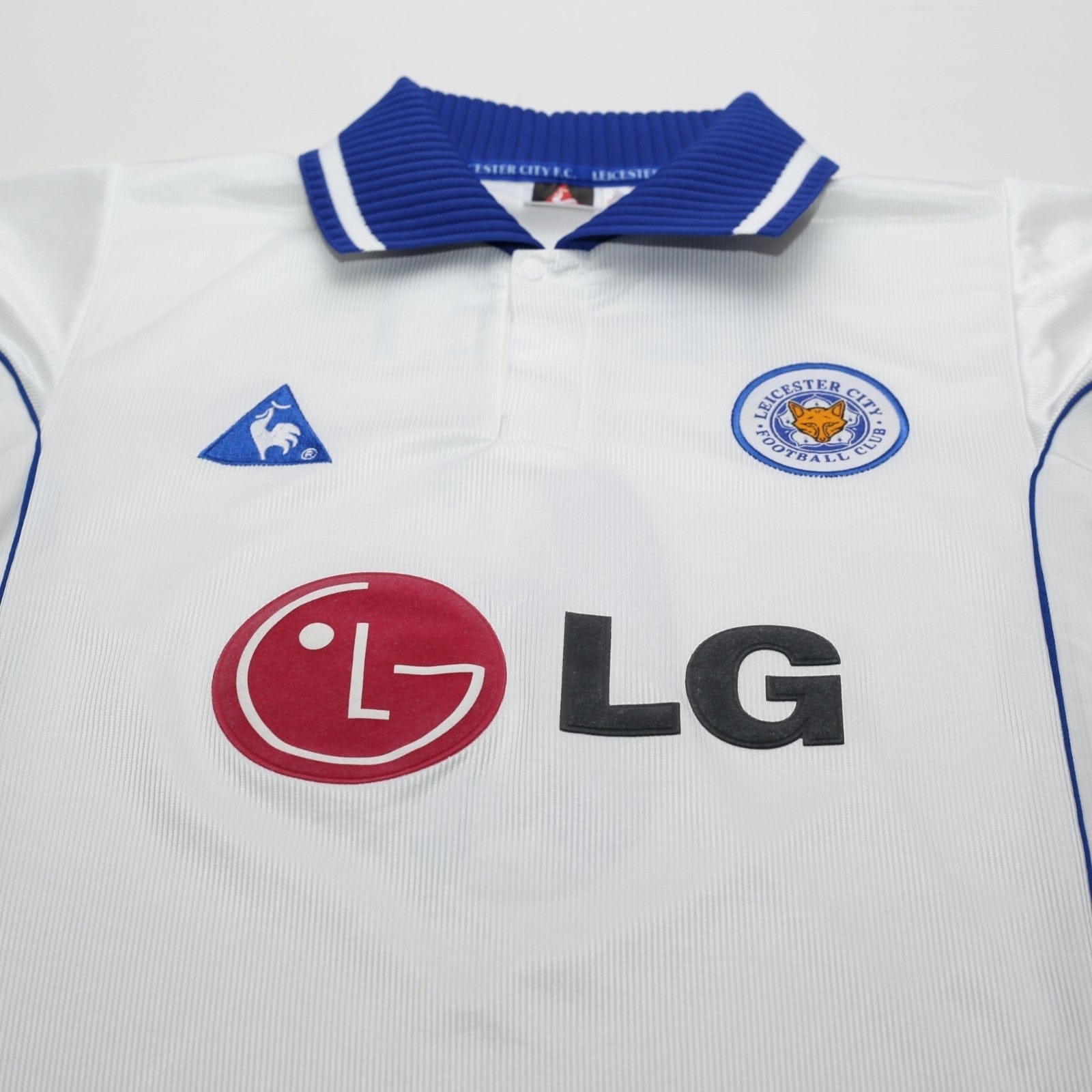 2001/02 Izzet #6 Leicester City Vintage LCS Away Football Shirt (M)
