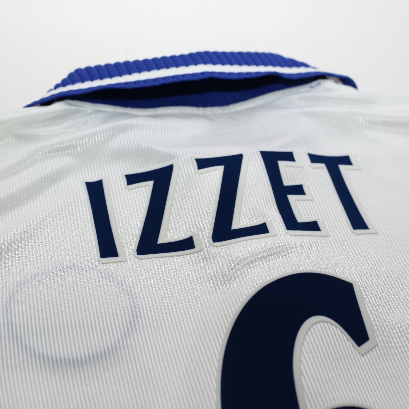 2001/02 Izzet #6 Leicester City Vintage LCS Away Football Shirt (M)