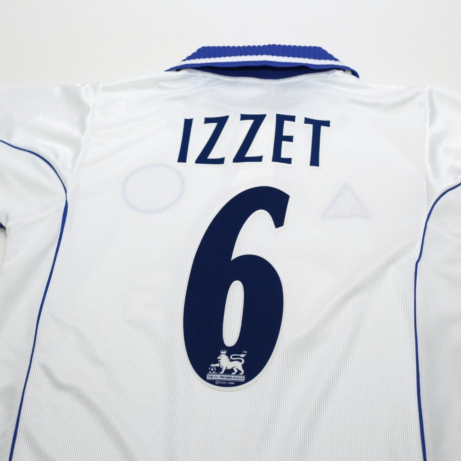 2001/02 Izzet #6 Leicester City Vintage LCS Away Football Shirt (M)