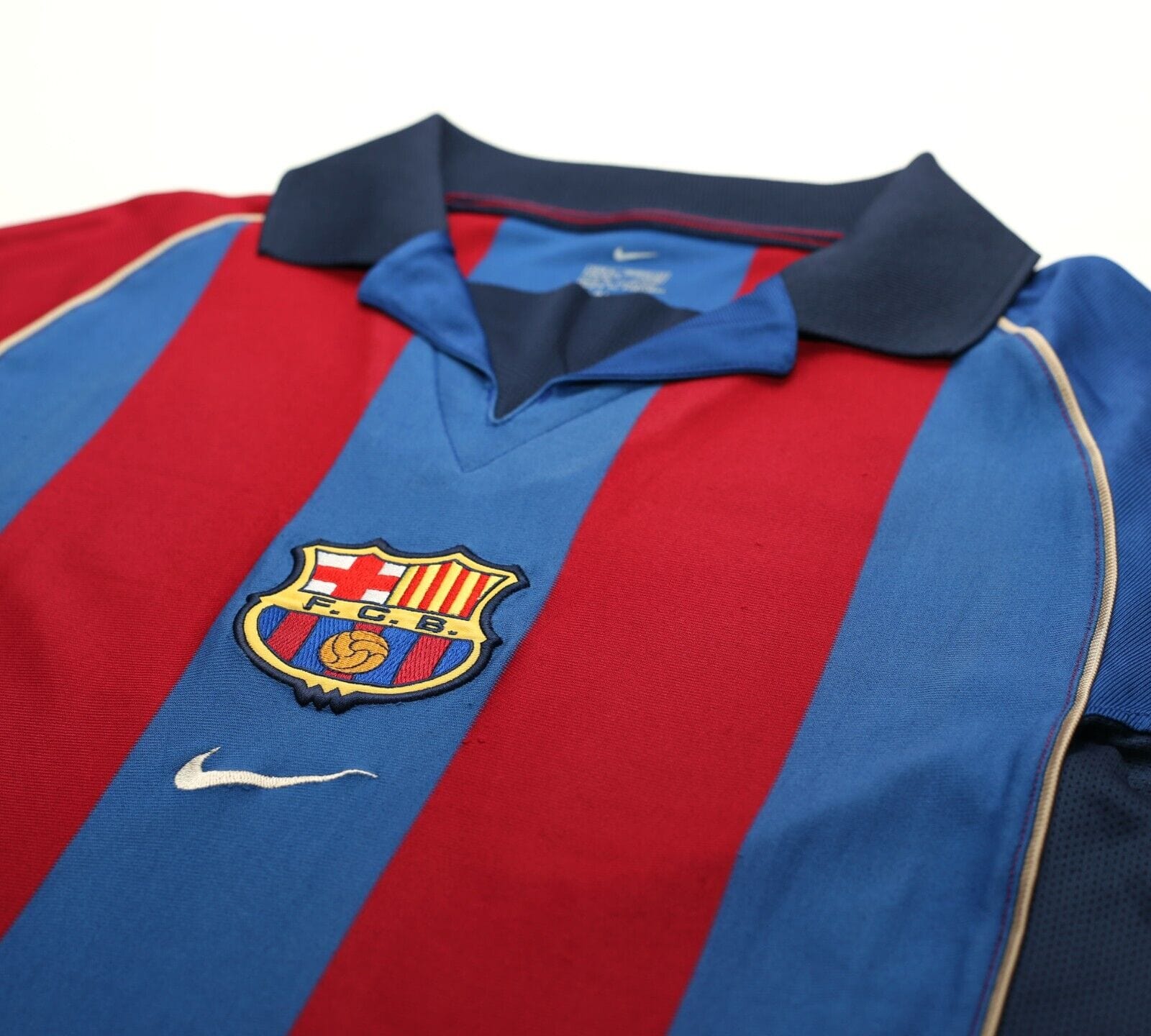 2001/02 SAVIOLA #7 Barcelona Vintage Nike Home Football Shirt (S)