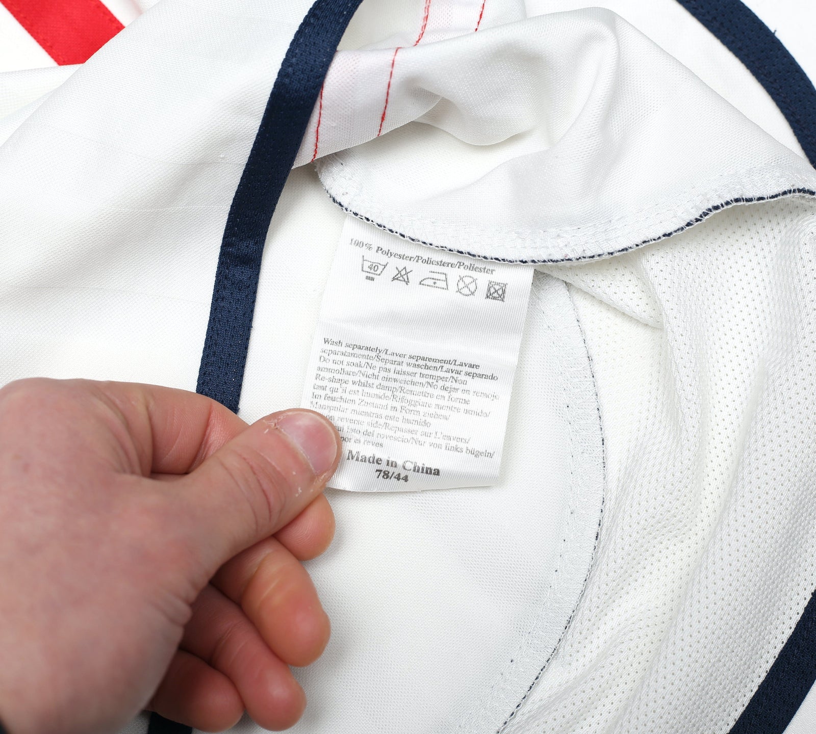 2001/03 BECKHAM #7 England Vintage Umbro Home Football Shirt (S)