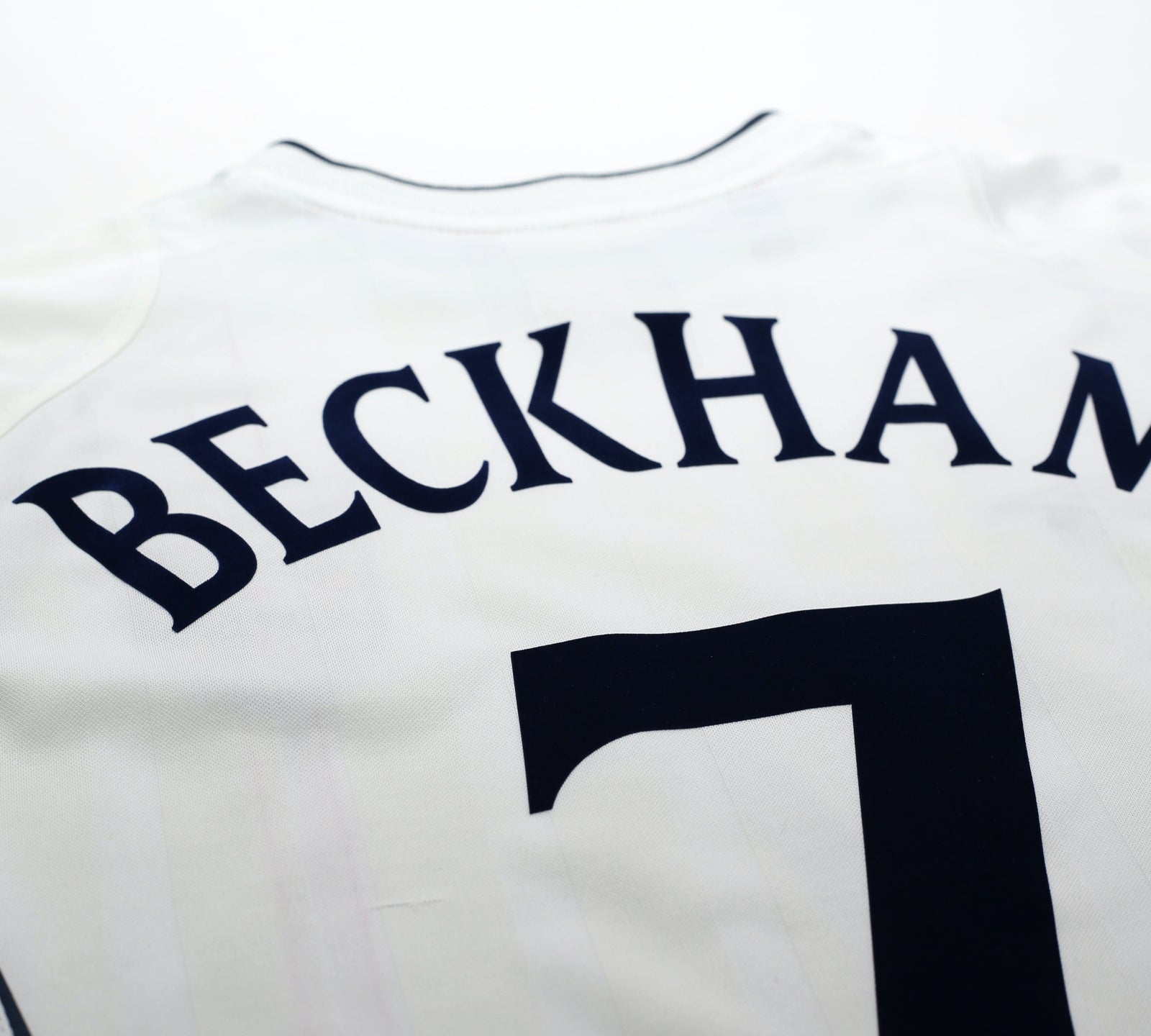 2001/03 BECKHAM #7 England Vintage Umbro Home Football Shirt (S)