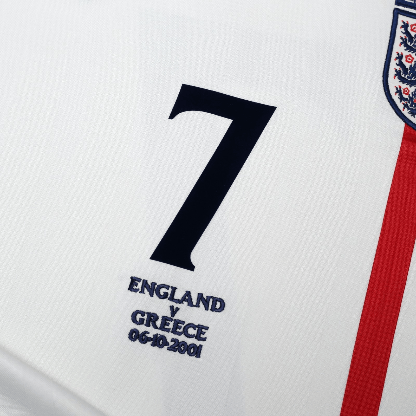 2001/03 Beckham #7 England Vintage Umbro Home Greece Football Shirt (L)
