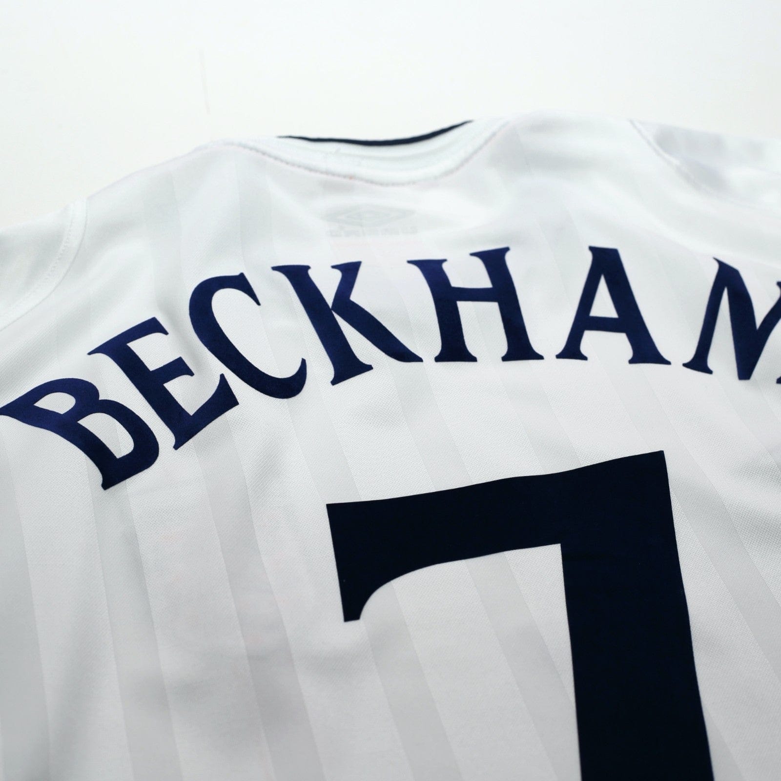 2001/03 Beckham #7 England Vintage Umbro Home Greece Football Shirt (M)