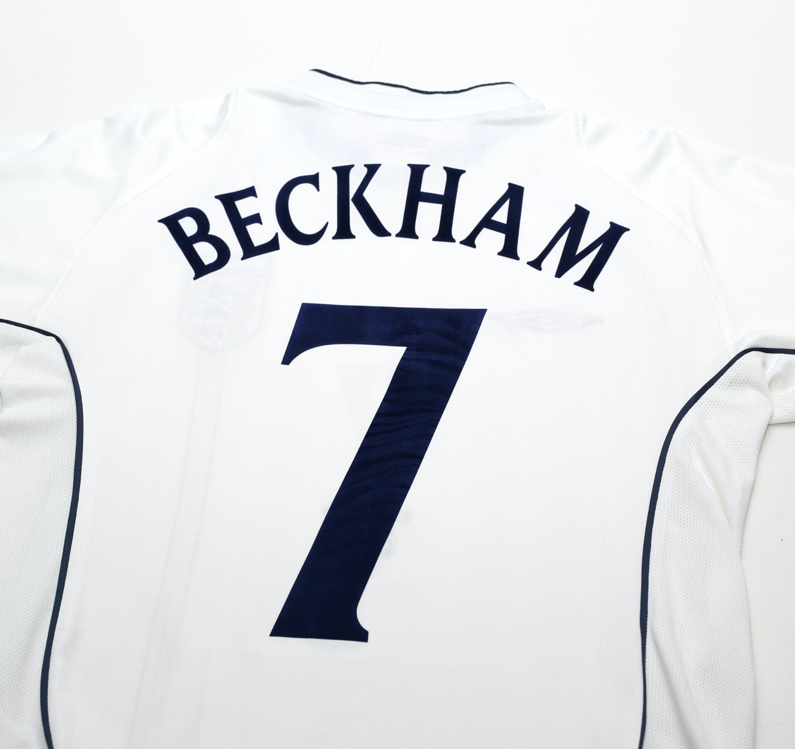 2001/03 BECKHAM #7 England Vintage Umbro Home Greece Football Shirt (S) WC 2002