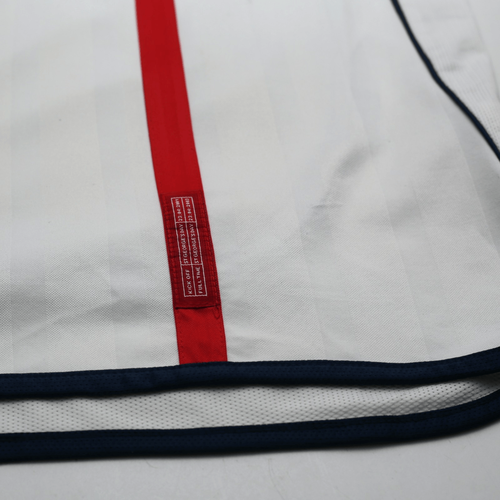 2001/03 Beckham #7 England Vintage Umbro L/S Home Greece Football Shirt (XL)