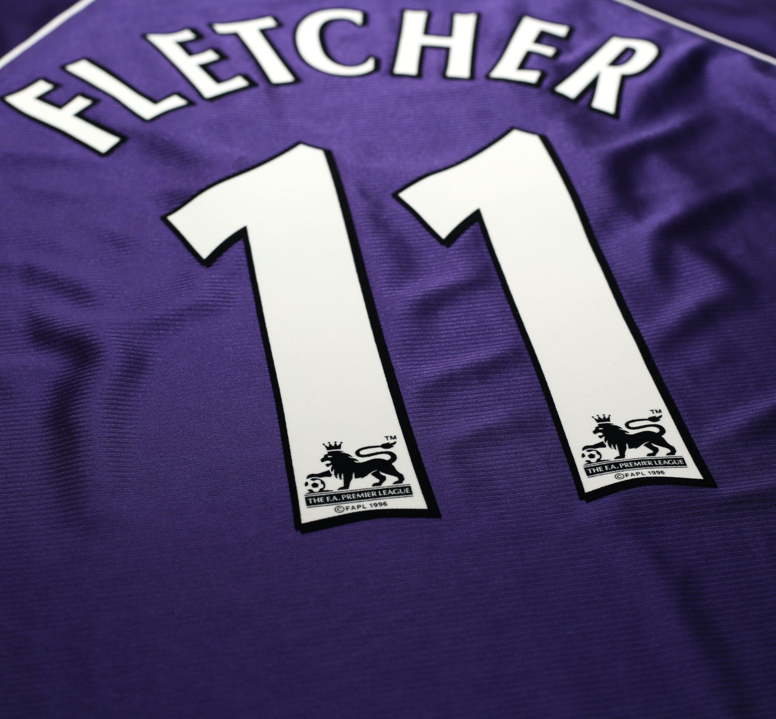 2001/03 FLETCHER #11 Harchester United Vintage LCS Home Football Shirt (M)