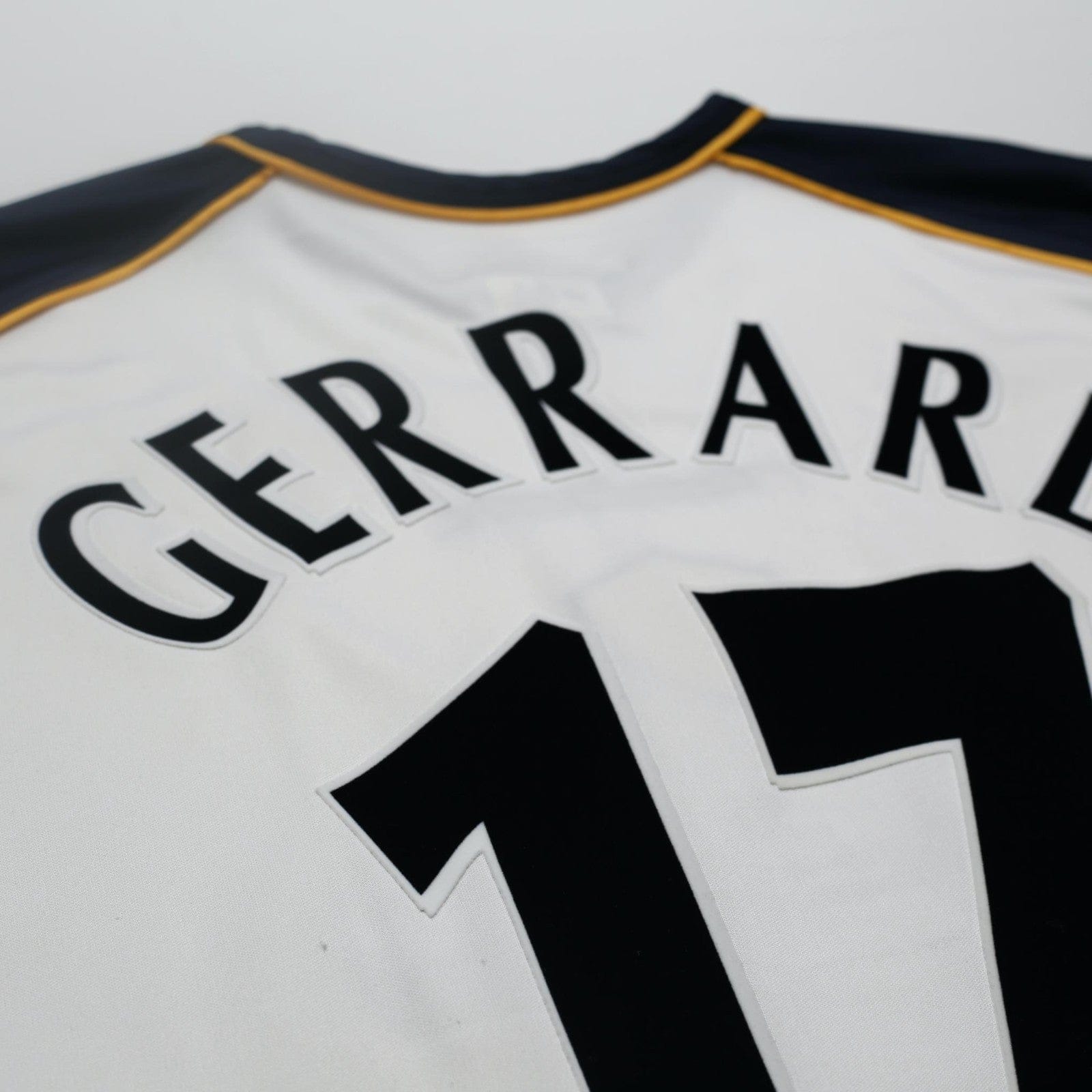 2001/03 Gerrard #17 Liverpool Vintage Reebok Away Football Shirt (L)