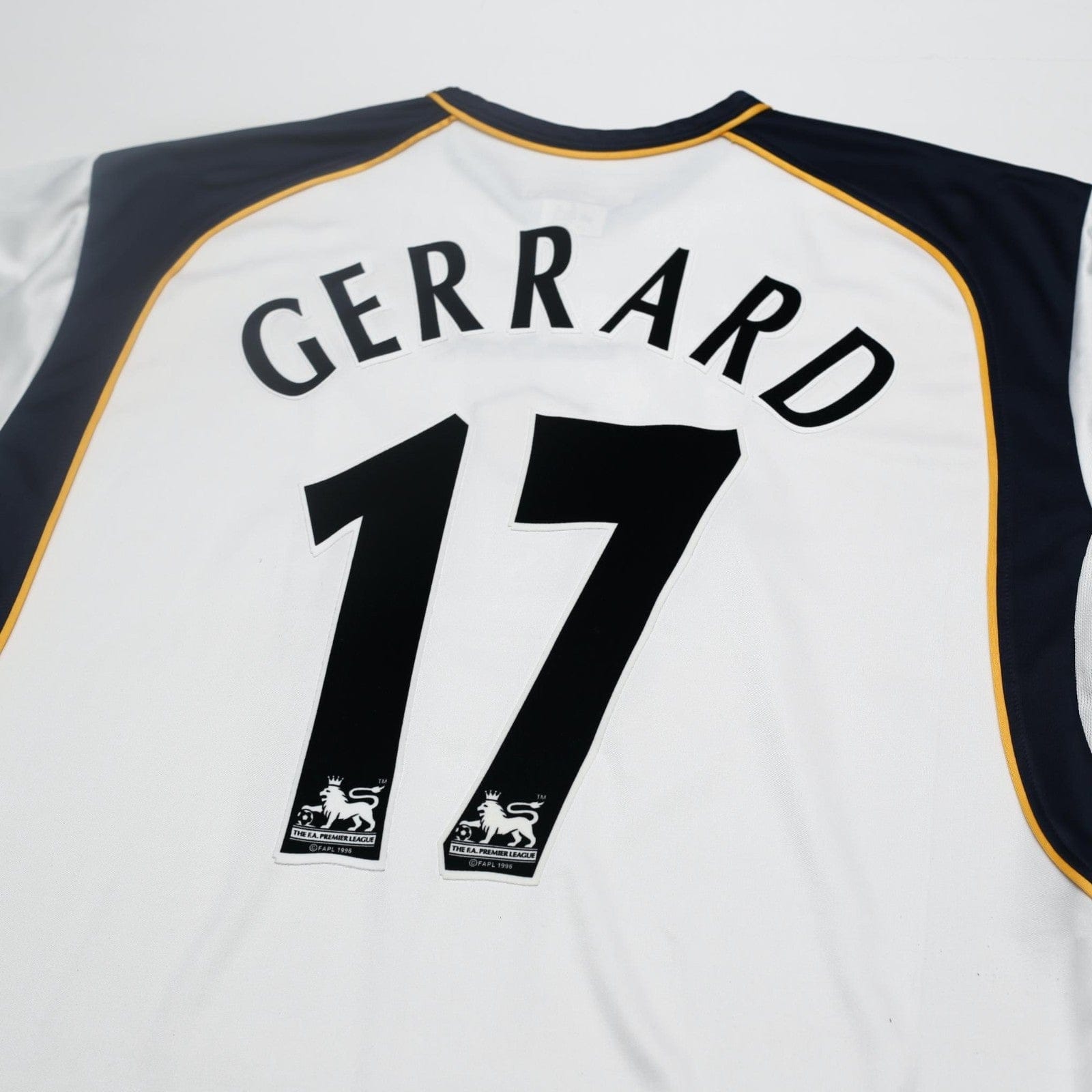 2001/03 Gerrard #17 Liverpool Vintage Reebok Away Football Shirt (L)