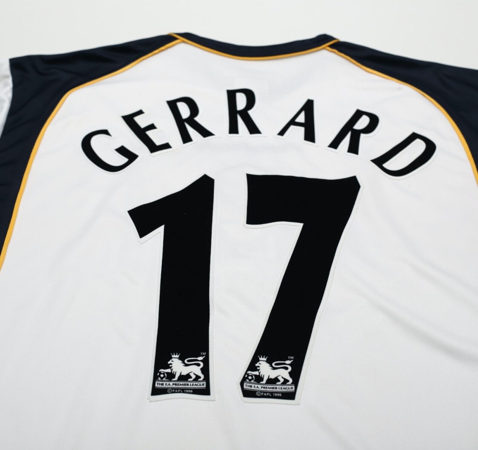 2001/03 GERRARD #17 Liverpool Vintage Reebok Away Football Shirt (M)