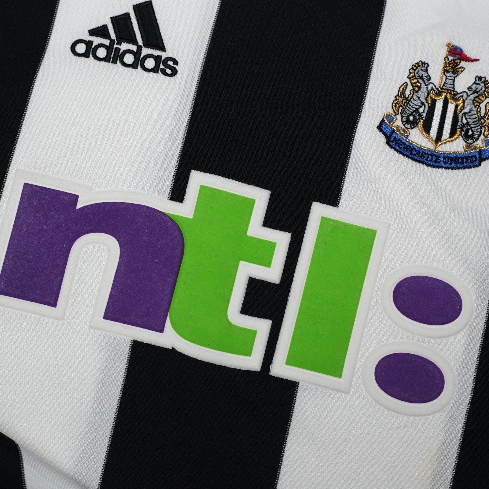 2001/03 Shearer #9 Newcastle United Vintage adidas Home Football Shirt (XL)