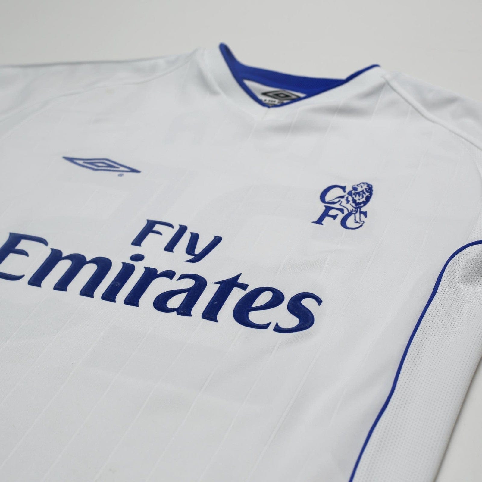 2001/03 Zola #25 Chelsea Vintage Umbro Away Football Shirt (M)