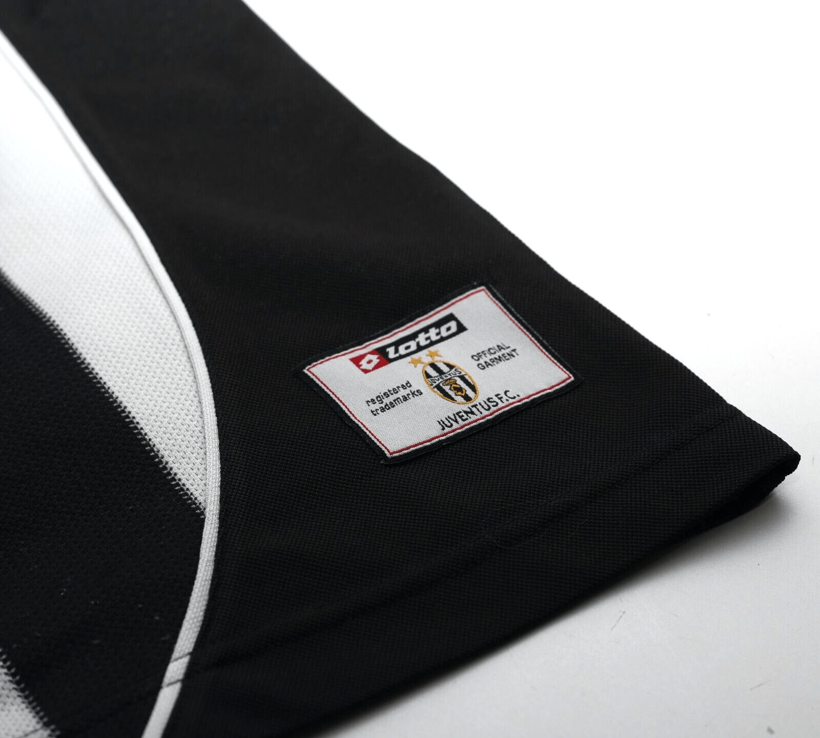 2002/03 CONTE #8 Juventus Vintage Lotto Home Football Shirt Jersey (L)