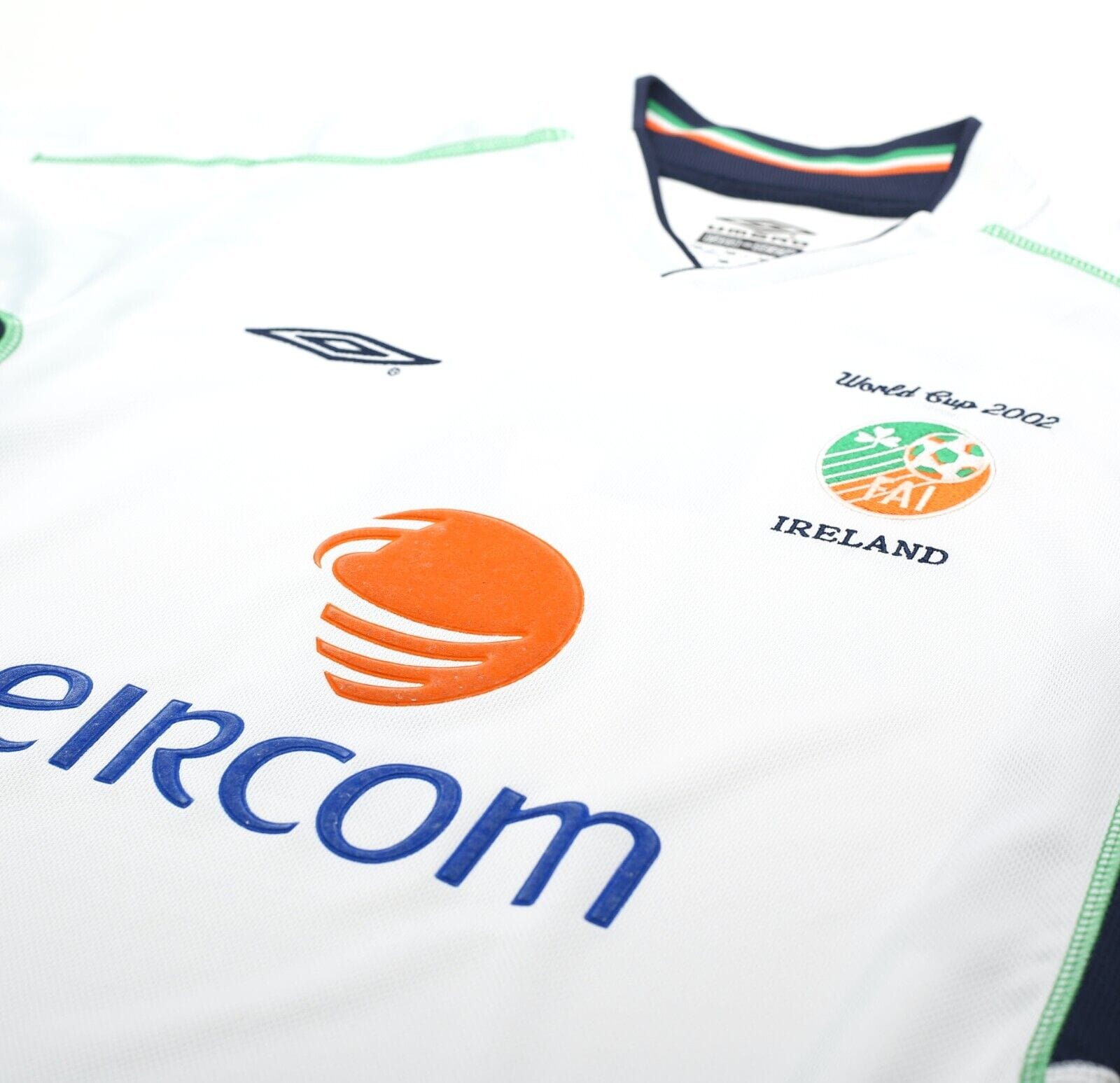 2002/03 DUFF #7 Ireland Vintage Umbro Away Football Shirt (S) World Cup 2002