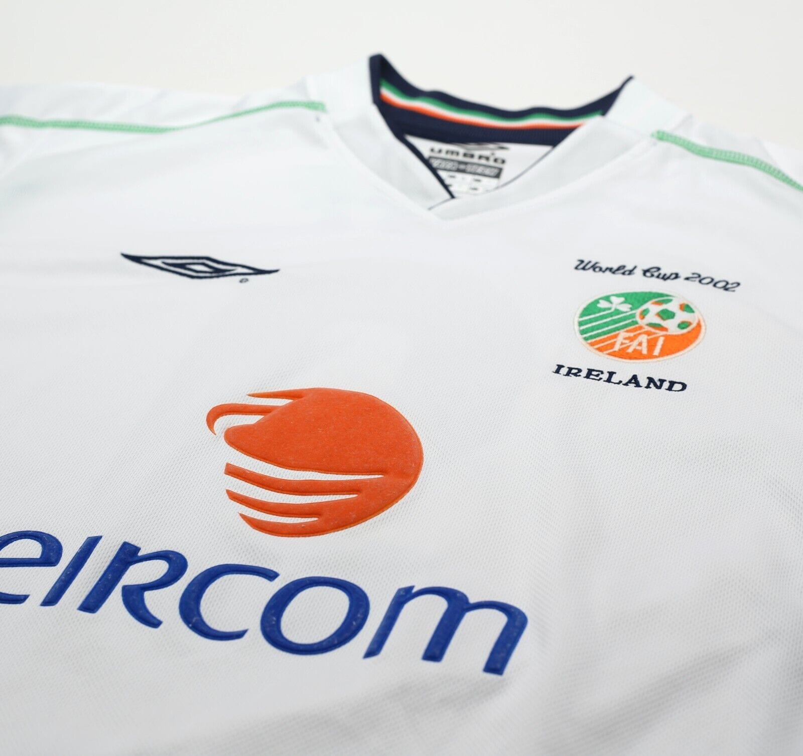 2002/03 DUFF #9 Ireland Vintage Umbro Away Football Shirt (L) World Cup 2002