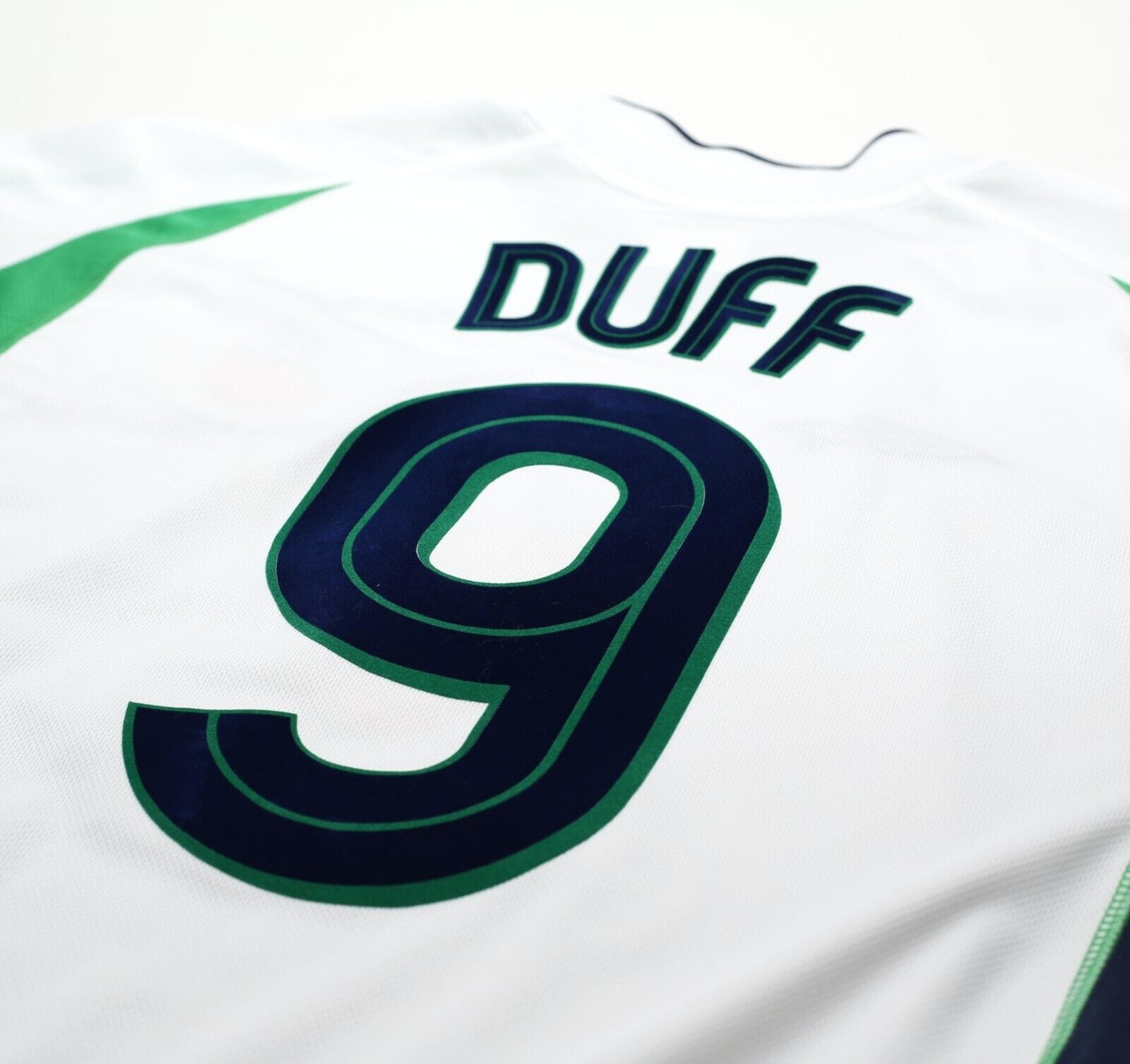 2002/03 DUFF #9 Ireland Vintage Umbro Away Football Shirt (L) World Cup 2002