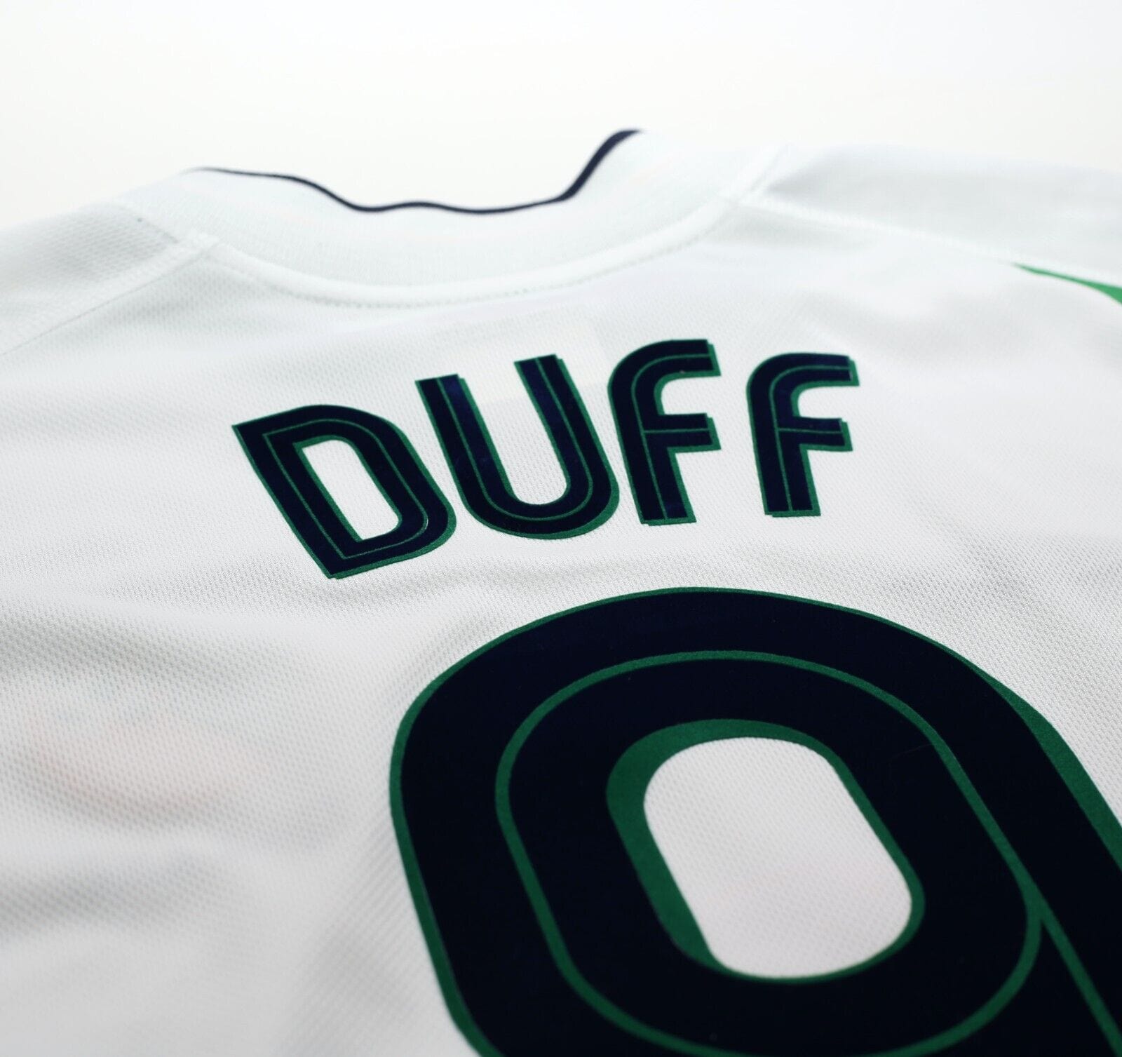 2002/03 DUFF #9 Ireland Vintage Umbro Away Football Shirt (L) World Cup 2002