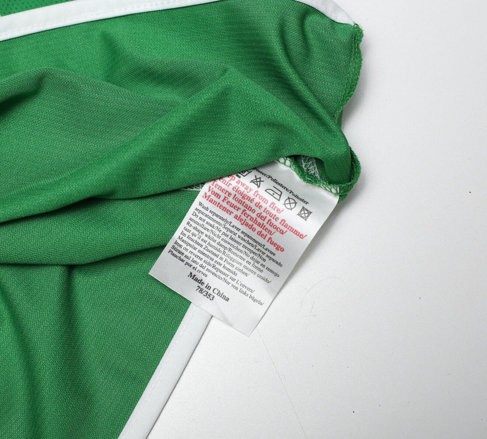 2002/03 DUFF #9 Ireland Vintage Umbro Home Football Shirt (L) World Cup 2002