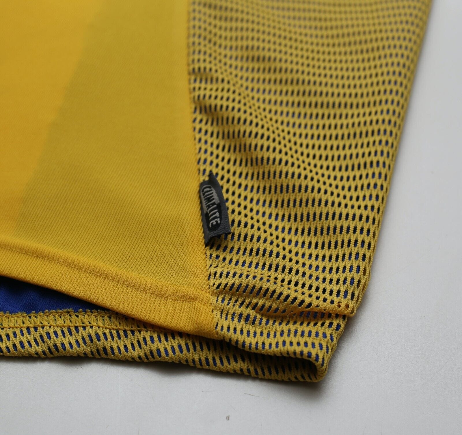 2002/03 IBRAHIMOVIC #21 Sweden Vintage adidas WC 02 Home Football Shirt (XL)