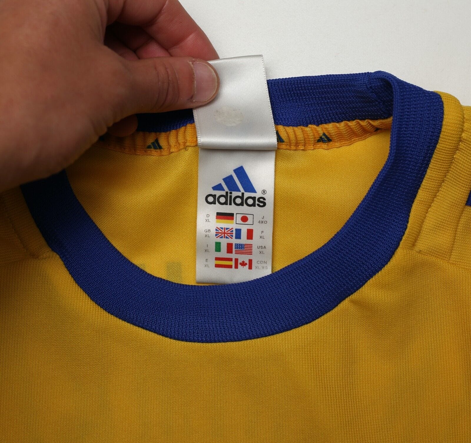 2002/03 IBRAHIMOVIC #21 Sweden Vintage adidas WC 02 Home Football Shirt (XL)