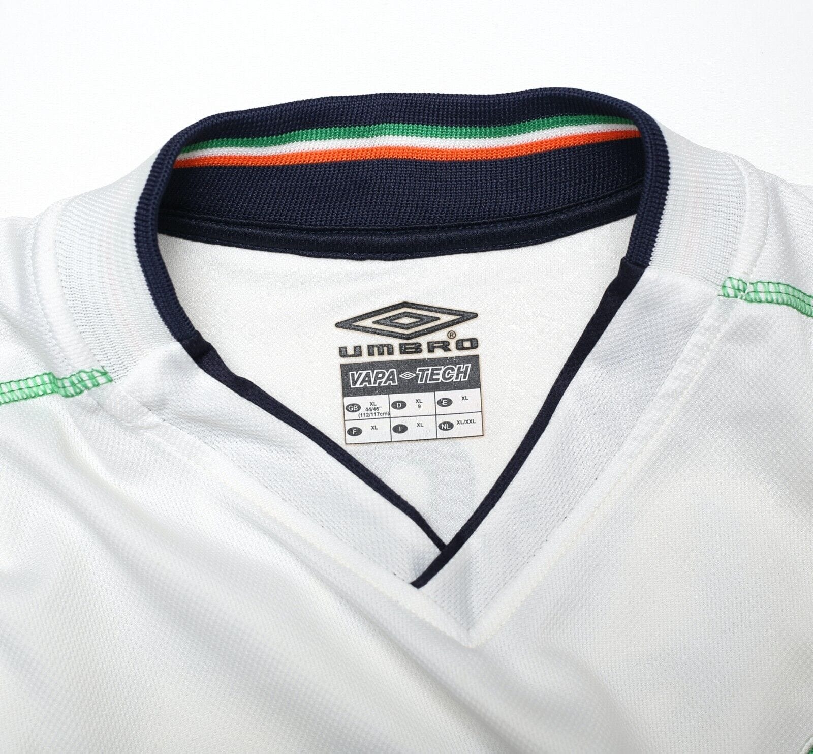 2002/03 KEANE #6 Ireland Vintage Umbro Away Football Shirt (XL)