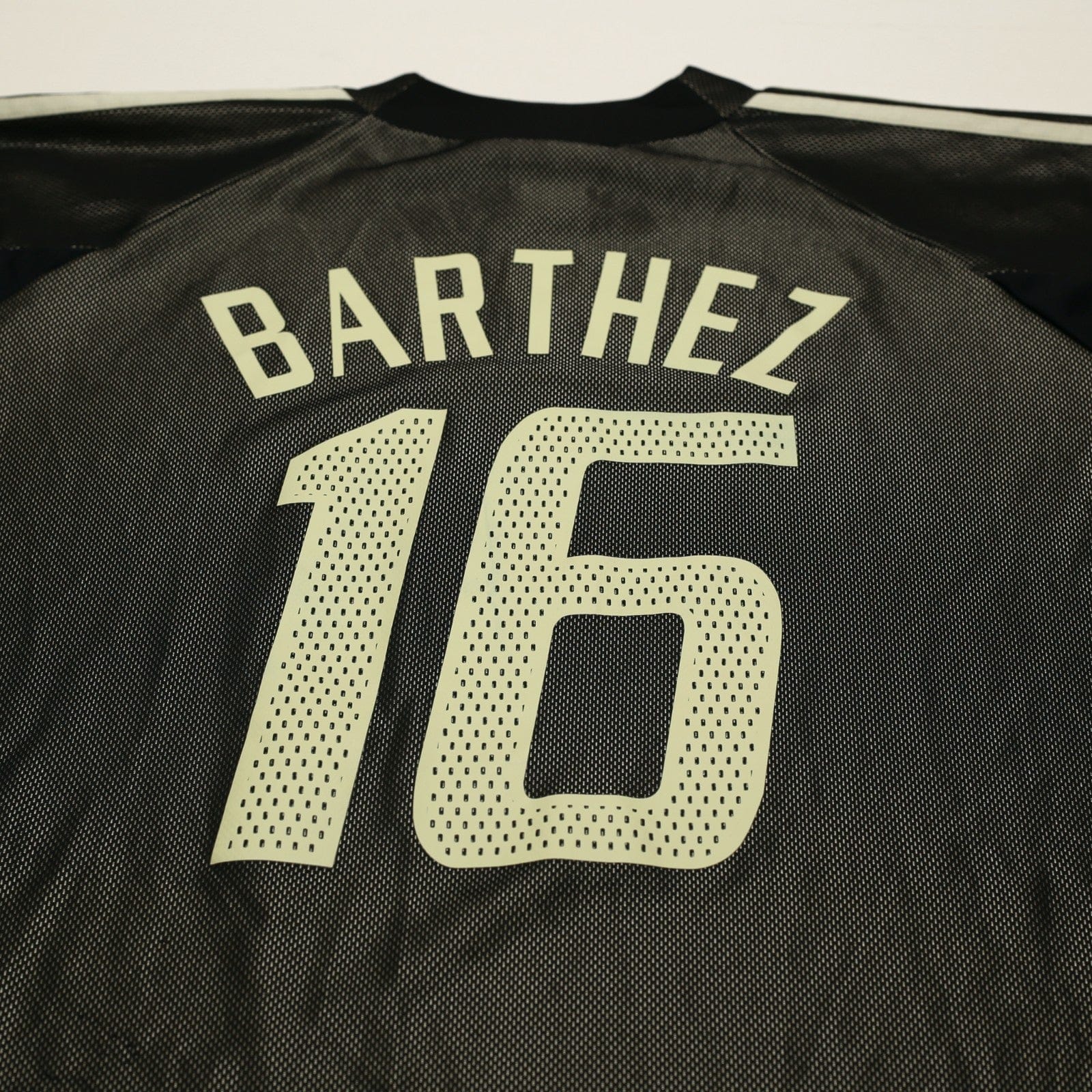 2002/04 Barthez #16 France Vintage adidas GK Football Shirt (XL) WC 2002
