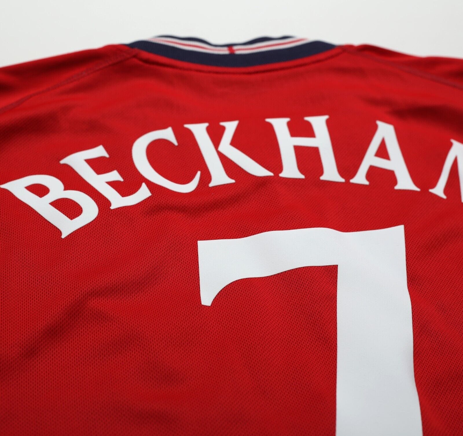 2002/04 BECKHAM #7 England Vintage Umbro Away Football Shirt (L) Argentina WC