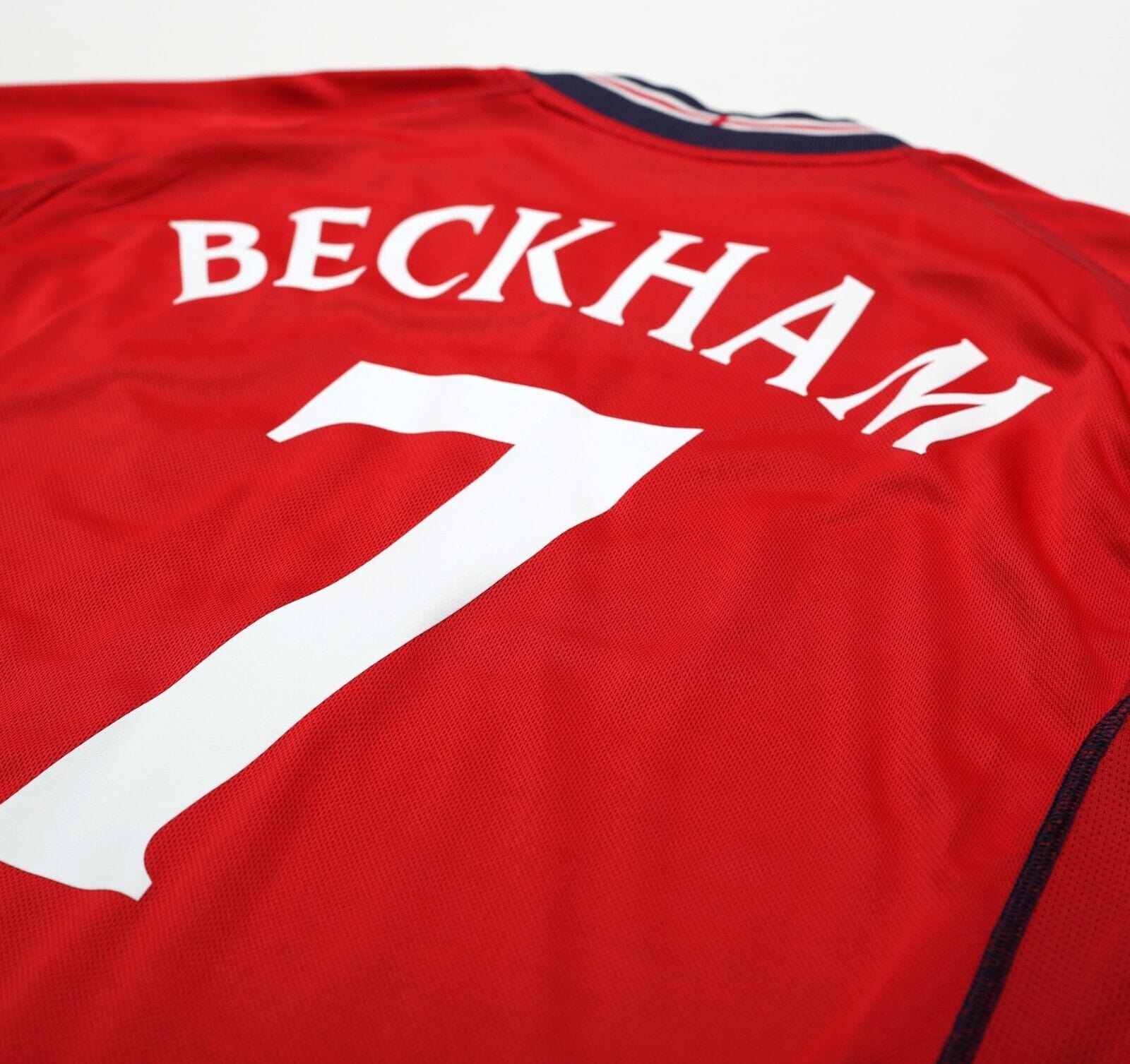 2002/04 BECKHAM #7 England Vintage Umbro Away Football Shirt (L) Argentina WC