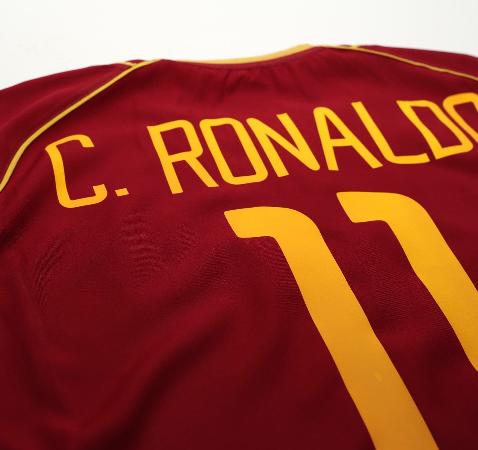 2002/04 C. RONALDO #11 Portugal Vintage Nike Home Football Shirt (L)