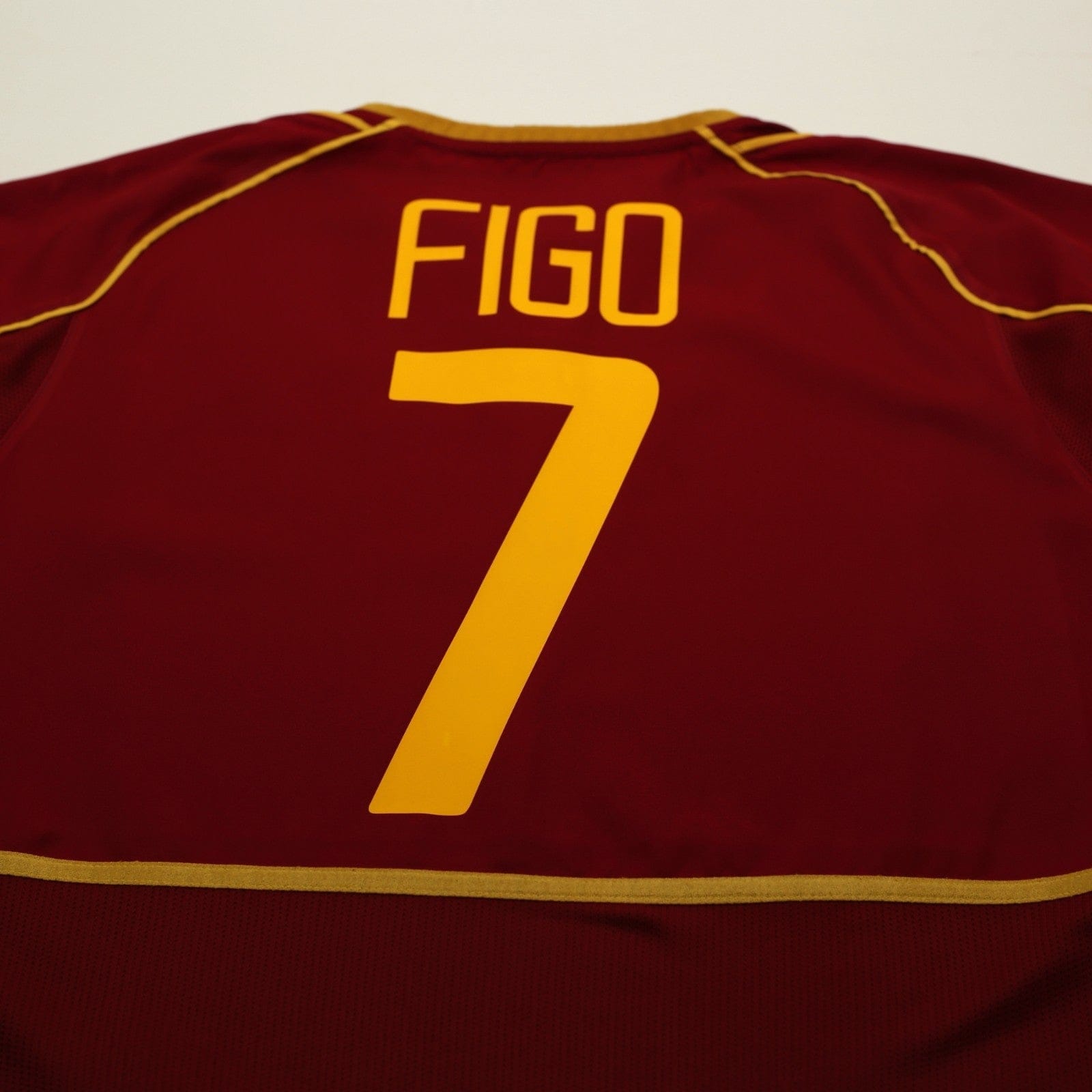 2002/04 Figo #7 Portugal Vintage Nike Home Football Shirt (S)