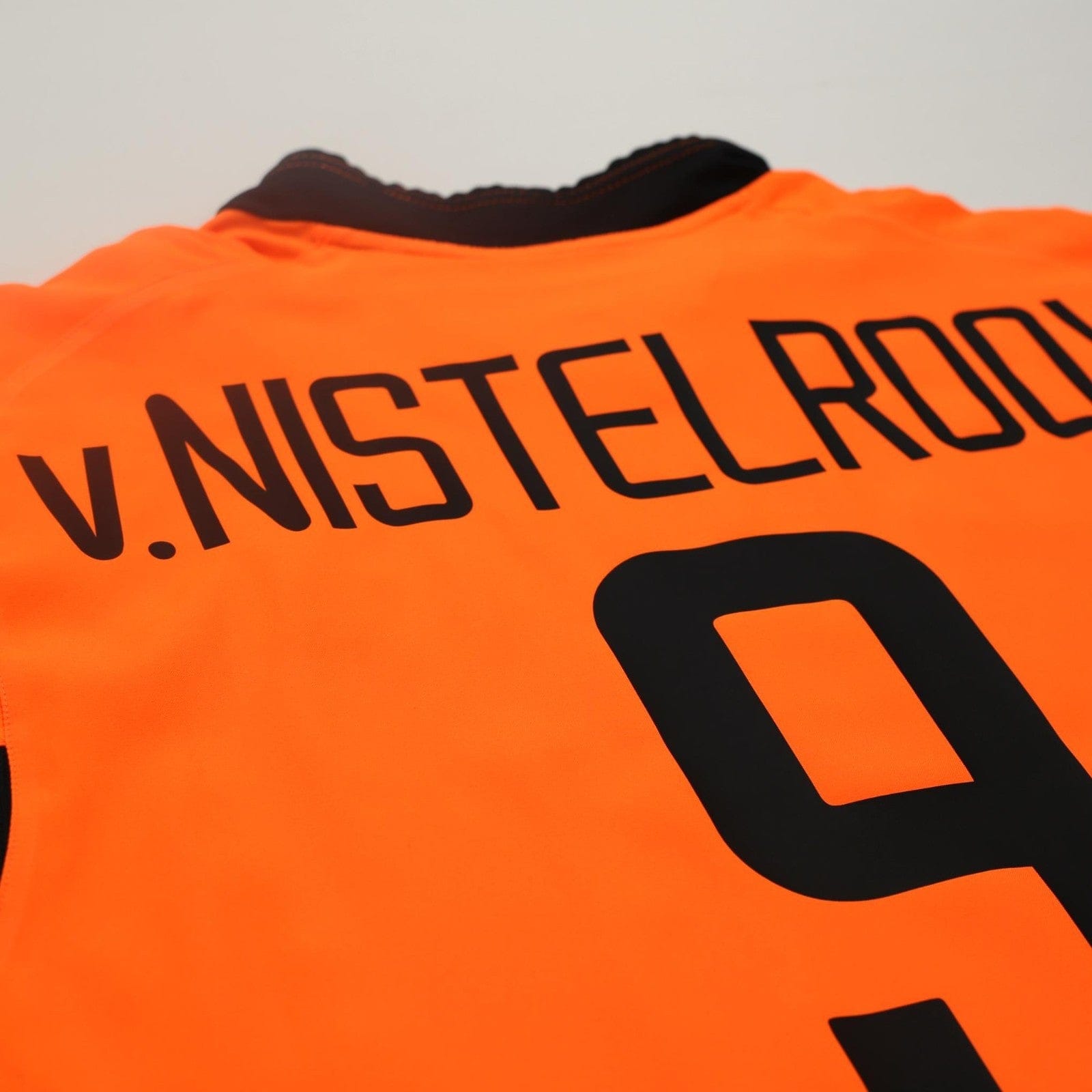 2002/04 Van Nistelrooy #9 Holland Vintage Nike Home Football Shirt (L)