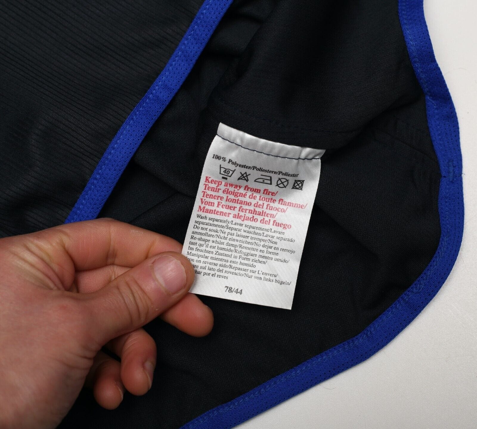 2002/04 ZOLA #25 Chelsea Vintage Umbro Away Football Shirt (L)