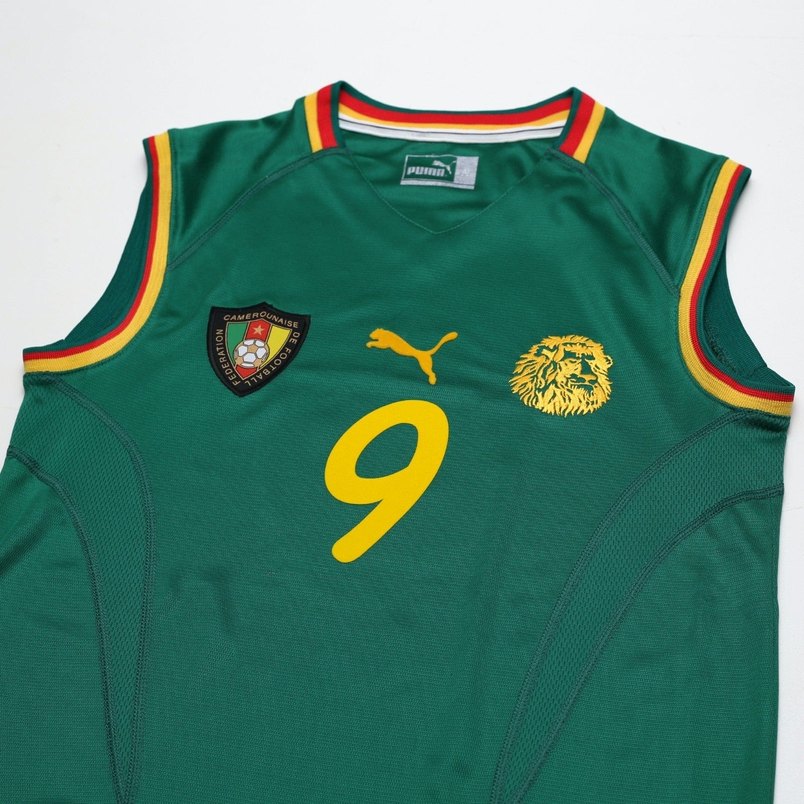 2002 Eto'o #9 Cameroon Vintage PUMA Football Shirt Vest (M) World Cup