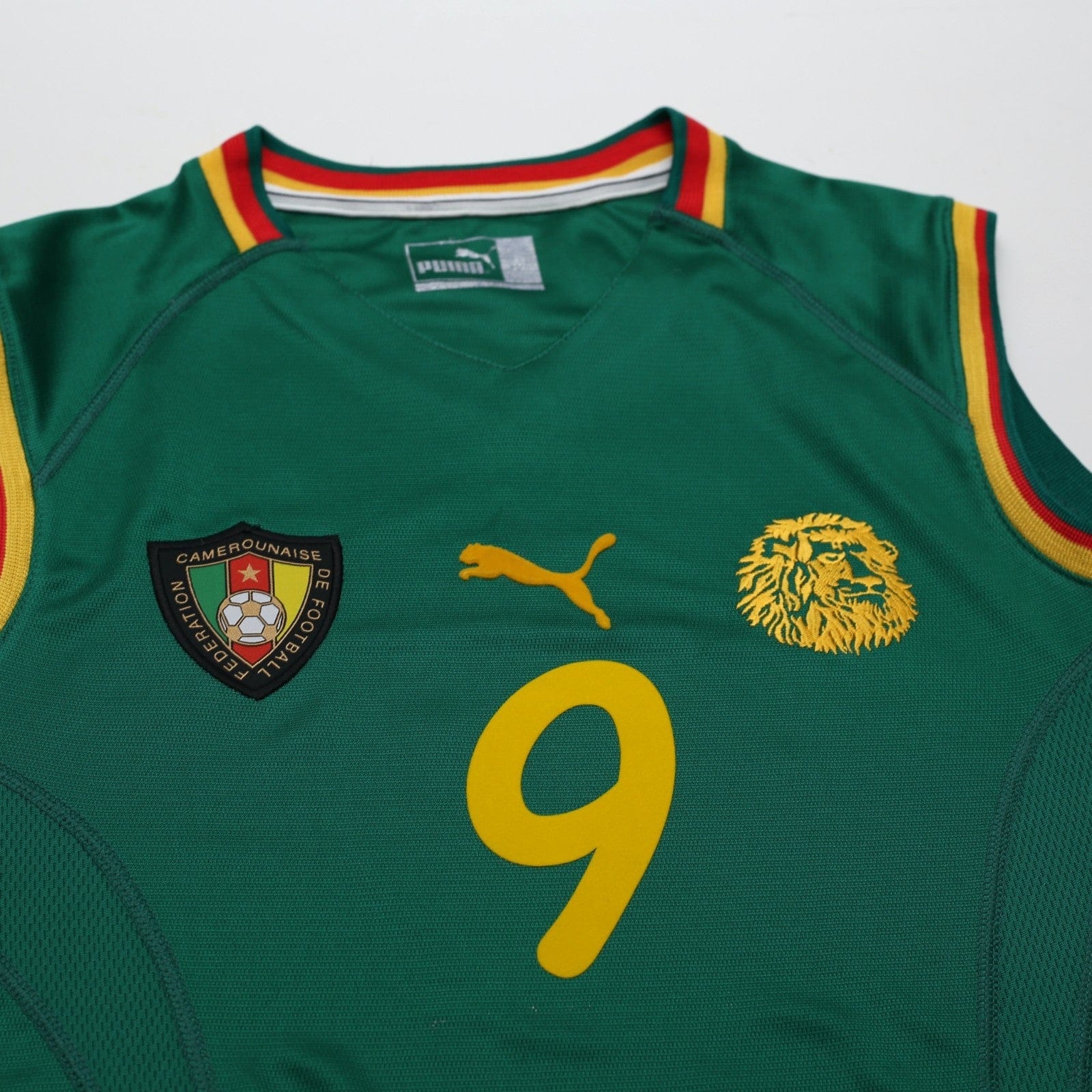 2002 Eto'o #9 Cameroon Vintage PUMA Football Shirt Vest (M) World Cup
