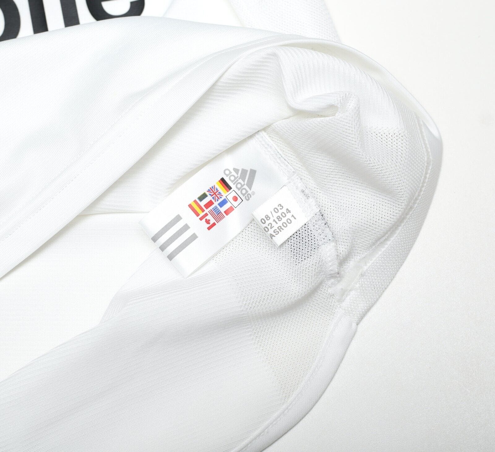 2003/04 BECKHAM #23 Real Madrid Vintage adidas Home Football Shirt (S)