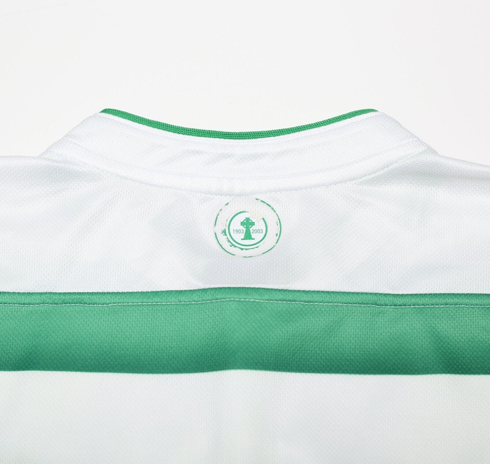 2003/04 CELTIC Vintage Umbro Home Football Shirt (M)