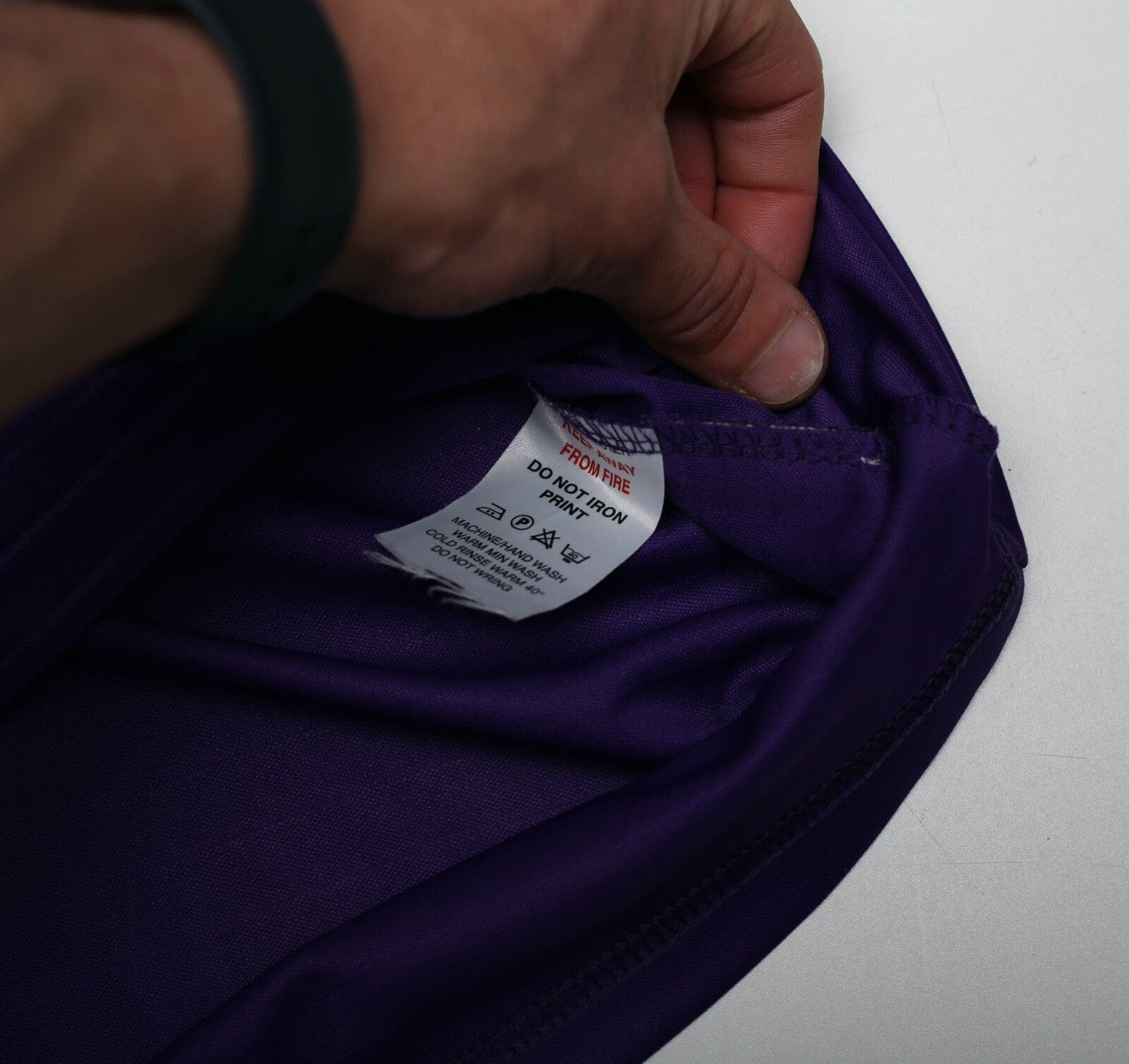 2003/04 DAVENPORT #11 Harchester United Vintage LCS Home Football Shirt (M)