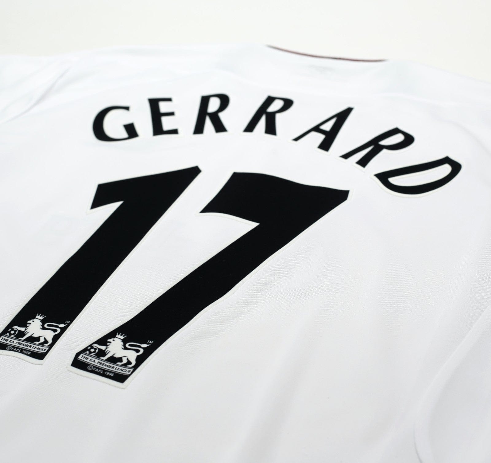 2003/04 GERRARD #17 Liverpool Vintage Reebok Away Football Shirt (L)