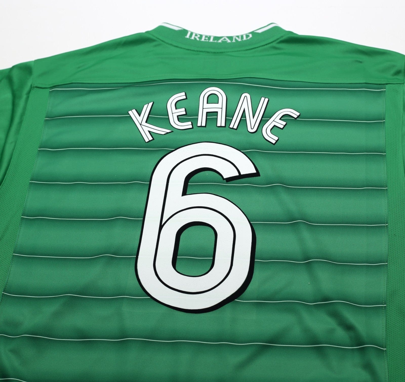 2003/04 KEANE #6 Ireland Vintage Umbro Home Football Shirt (L)