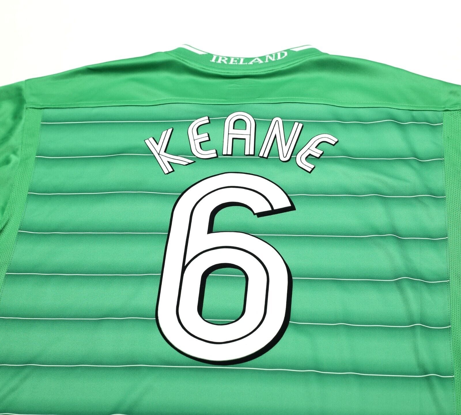 2003/04 KEANE #6 Ireland Vintage Umbro Home Football Shirt (XL)
