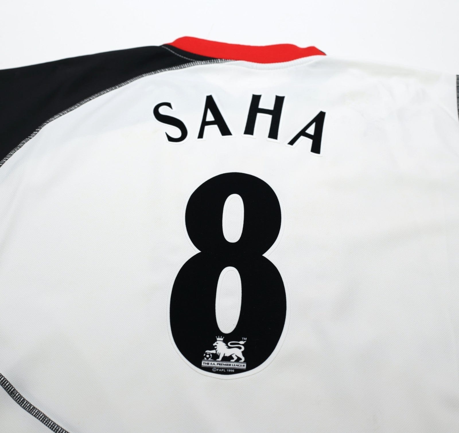 2003/05 SAHA #8 Fulham Vintage PUMA Home Football Shirt (L)